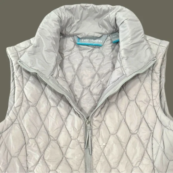 NEW Free Country Woman’s Small Vest Color Silver Chip Built to Last - Picture 6 of 9